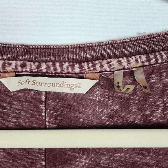 Soft Surroundings Lace Embroidered Sleeve Round Neck Top Size Medium Distressed - Picture 3 of 6